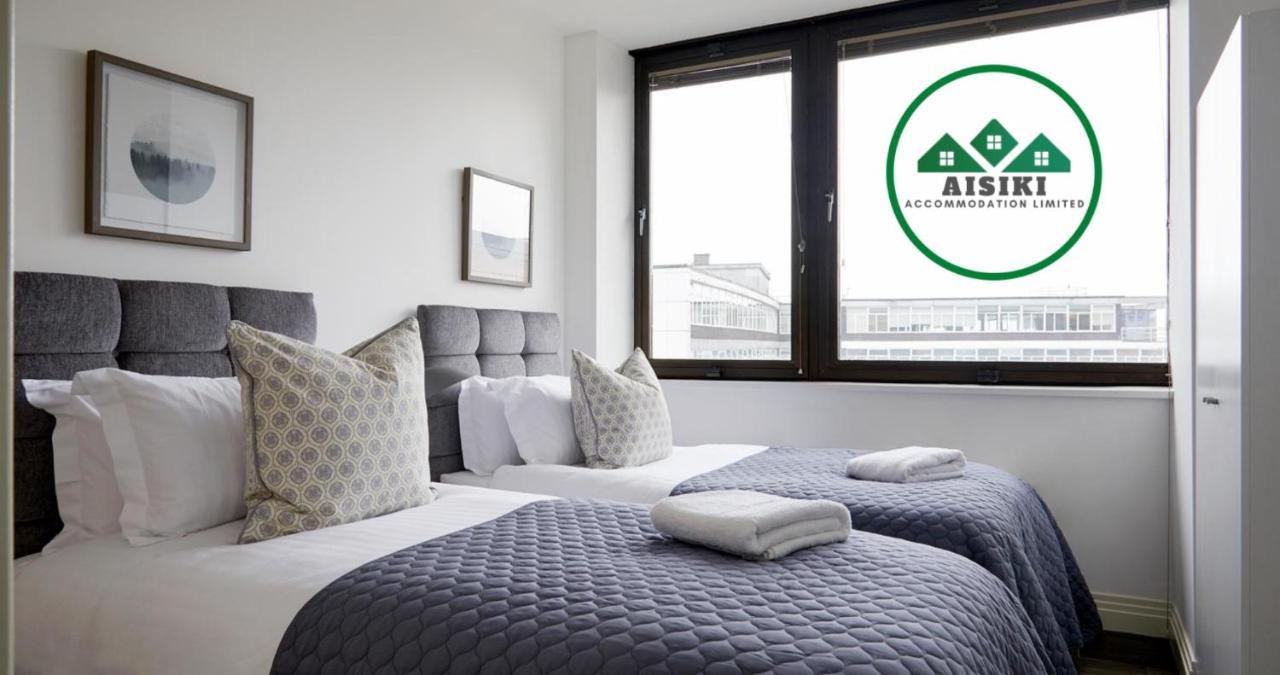 Aisiki Living At Upton Rd, Multiple 1, 2, Or 3 Bedroom Apartments, King Or Twin Beds With Free Wi-Fi & Parking Watford  Bagian luar foto