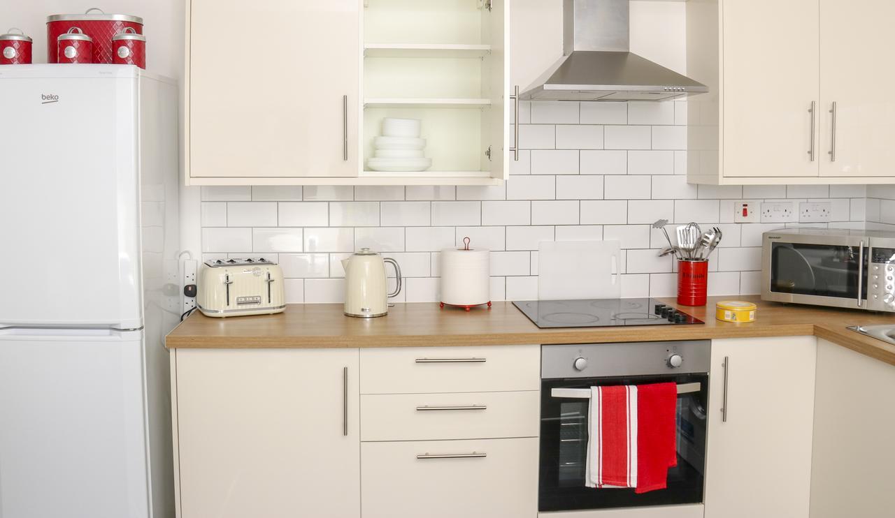 Aisiki Living At Upton Rd, Multiple 1, 2, Or 3 Bedroom Apartments, King Or Twin Beds With Free Wi-Fi & Parking Watford  Bagian luar foto