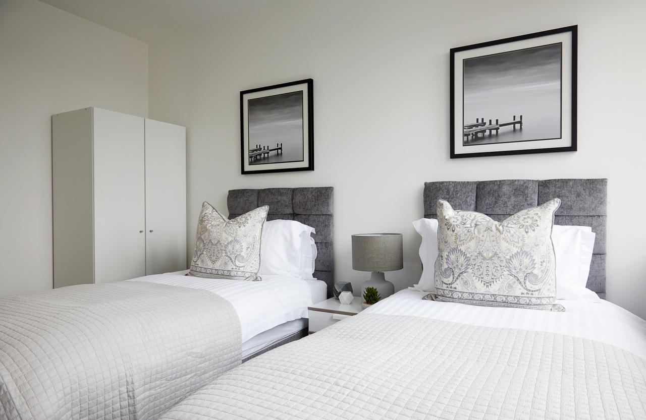 Aisiki Living At Upton Rd, Multiple 1, 2, Or 3 Bedroom Apartments, King Or Twin Beds With Free Wi-Fi & Parking Watford  Bagian luar foto