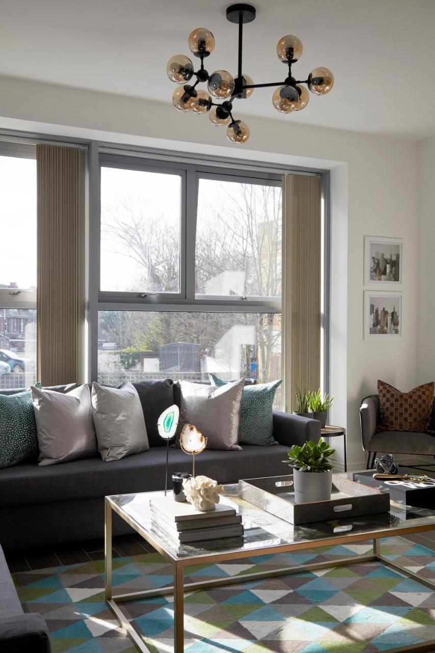 Aisiki Living At Upton Rd, Multiple 1, 2, Or 3 Bedroom Apartments, King Or Twin Beds With Free Wi-Fi & Parking Watford  Bagian luar foto